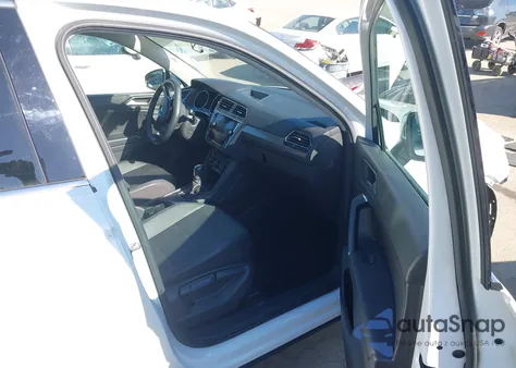 2020 Volkswagen Tiguan 2.0T Se/2.0T Se R-Line Black/2.0T Sel из США, поврежденный, VIN 3VV3B7AX1LM115298